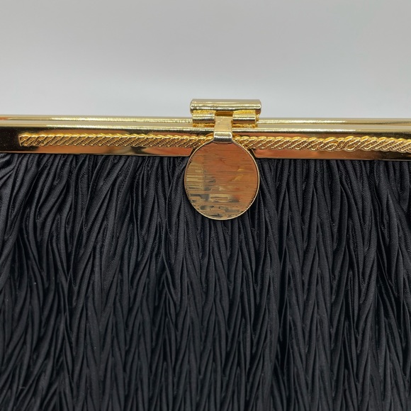 Vintage Goldco Evening Clutch! - Picture 5 of 5